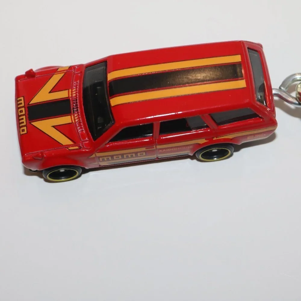 Hot Wheels Speed Graphics MOMO CUSTOM keychain